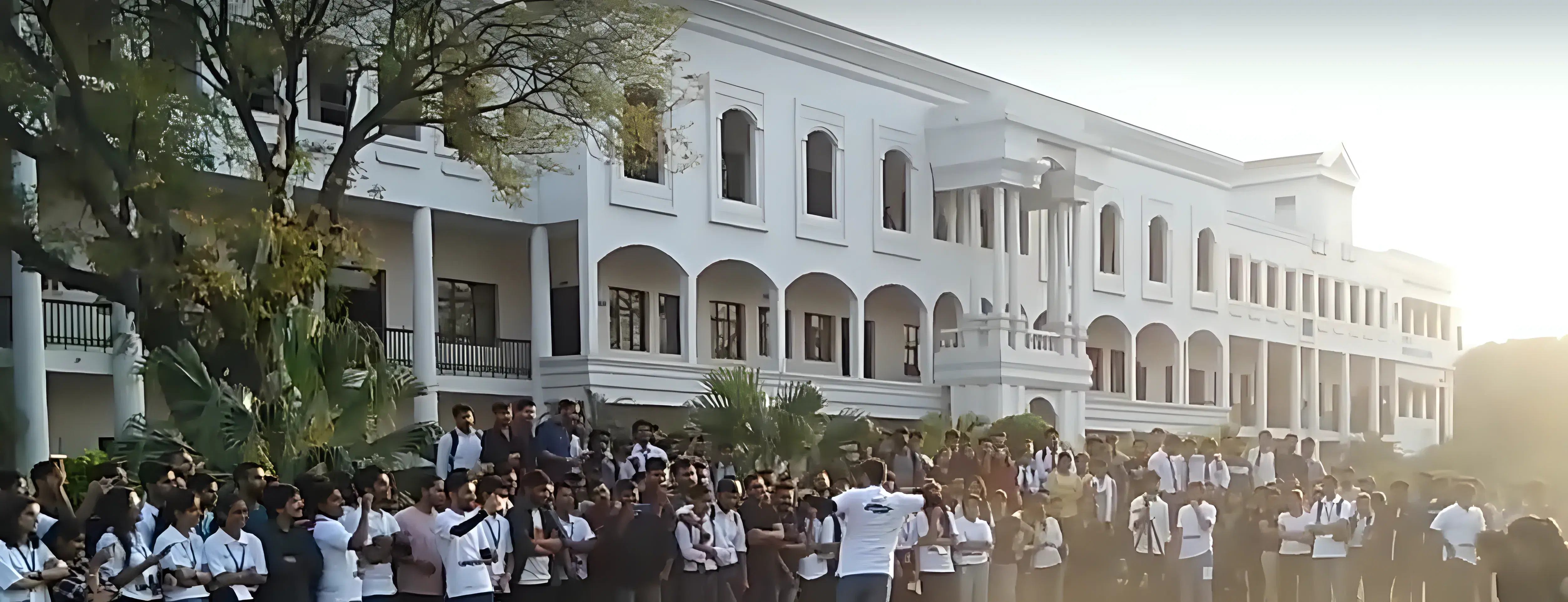 COER University campus photo 3